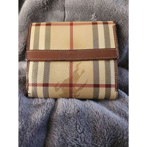 BURBERRY Nova Check Leather Bi-fold Compact Wallet Beige PROJECT WALLET - Picture 1 of 14